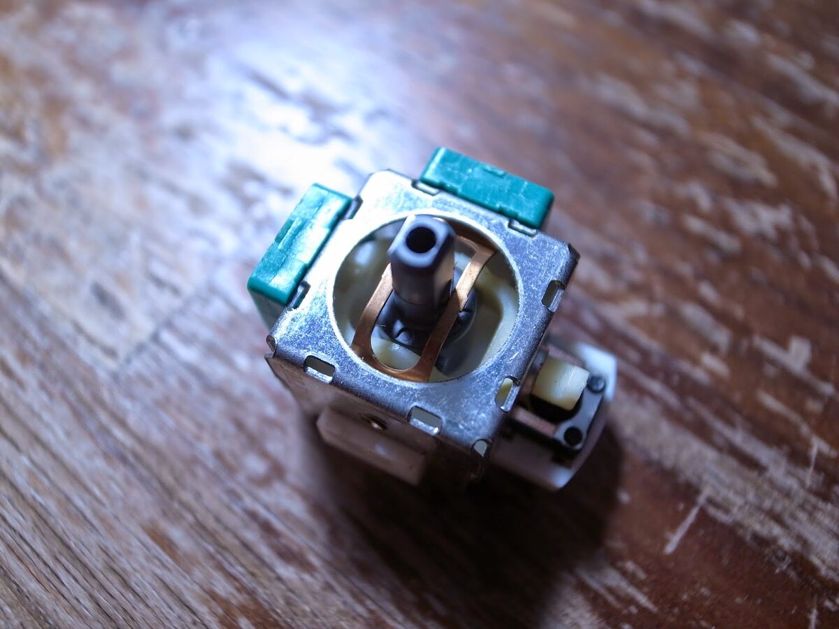 CH.01 · 01 — Original joystick gimbal, teardown sketch recovered from notebook